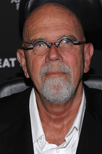 Chuck Close as Self in Smash His Camera