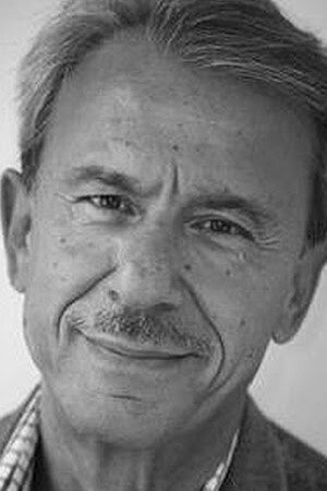 Maurizio D'Agostino as Dott. Santilli in Father