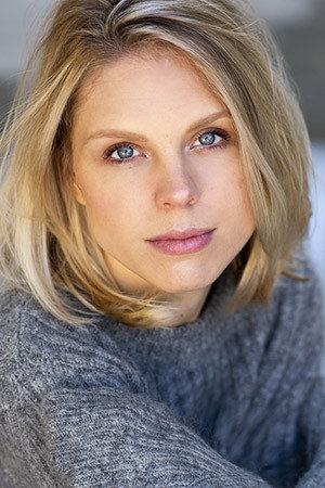 Grace Ingland as Ellen in Rest Stop