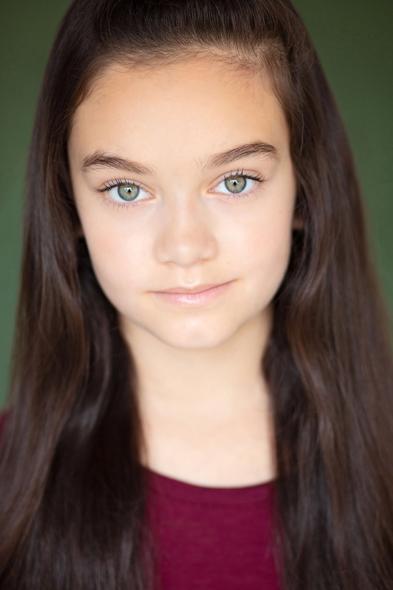 Caroline Skye as Young Ginny in Dog Gone