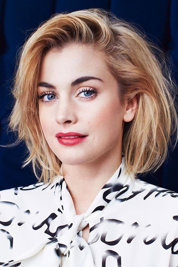 Stefanie Martini as Lena in The Last Sunrise