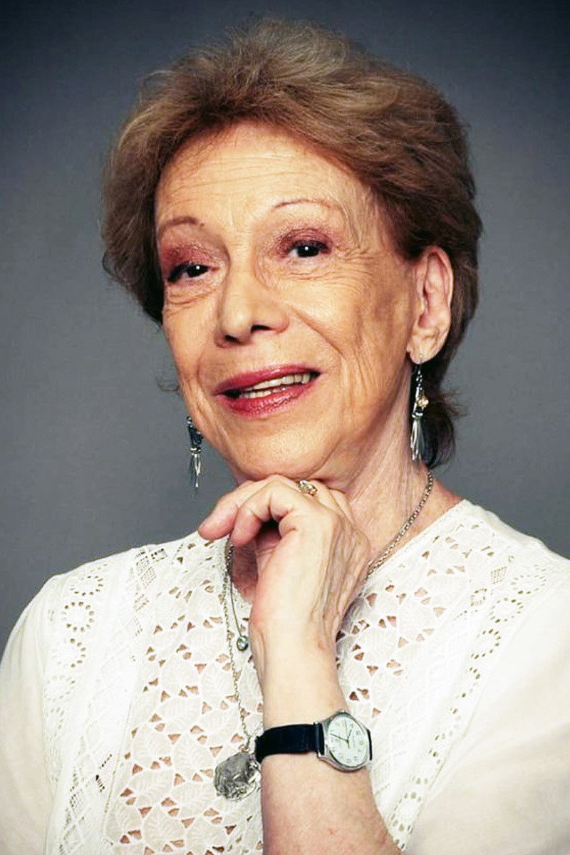 Alicia Berdaxagar as Otilde Mejía Guzmán in Pobre diabla