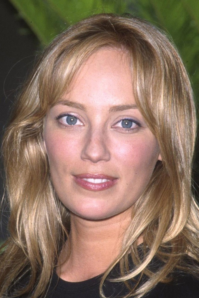 Alexondra Lee as Detective Kate Benson in Special Unit 2