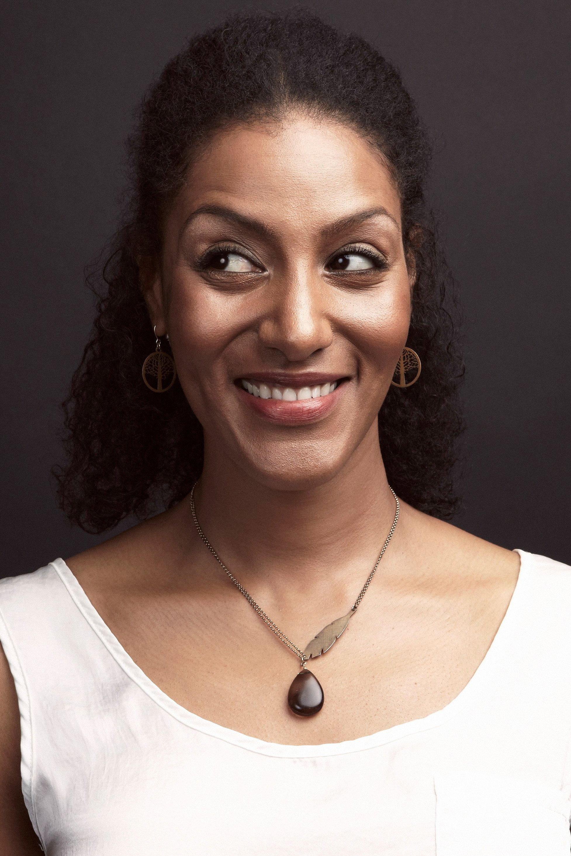 Sarah Jones as Yasmin in On the Verge