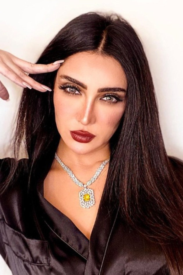 Samia Trabelsi as نادية عسلية in Shantet Hamza