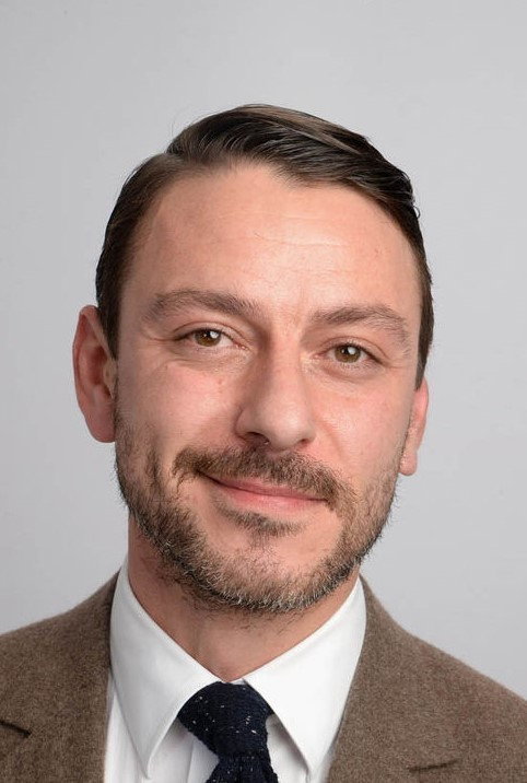 Enzo Cilenti as Cosimo Ruggeri in The Serpent Queen