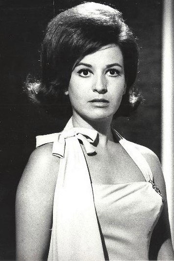 Marisa de Leza as Teresa in La Barraca