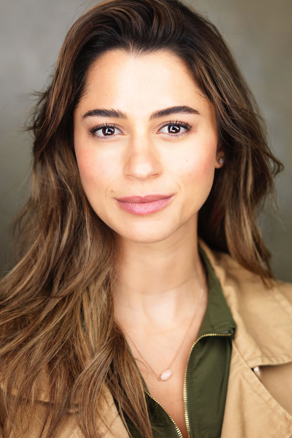 Lauren Biazzo as Leah in The Nomad