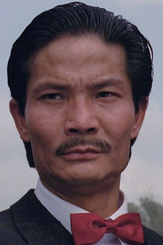 馮克安 as Kidnapper in Follow the Star