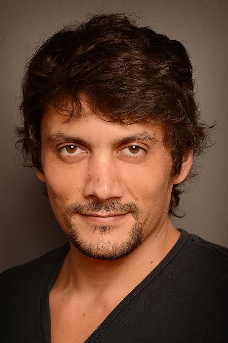 Daniel Holguín as Ruben Darío in La princesa Paca