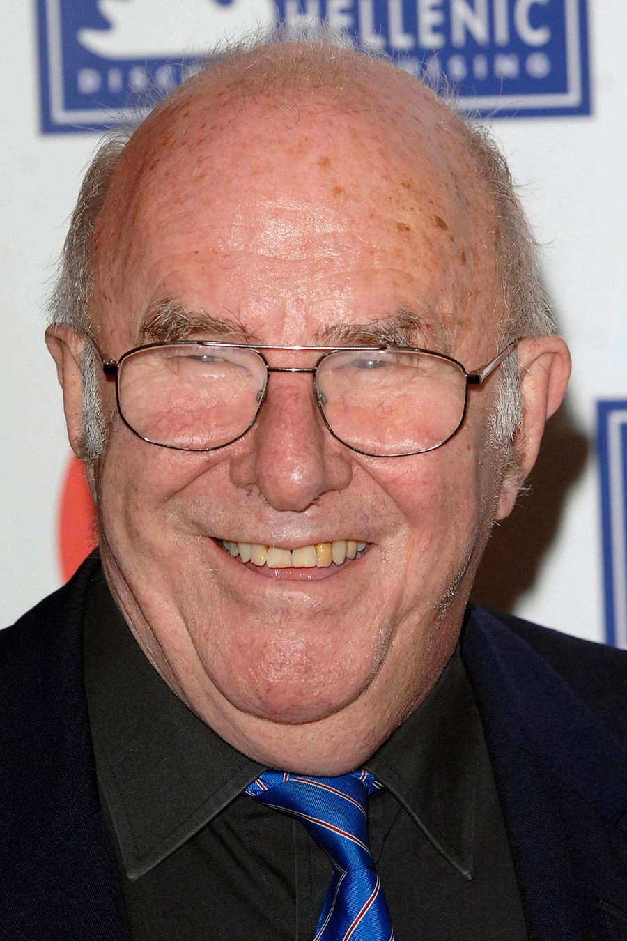 Clive James as Himself in The Secret Policeman's Ball