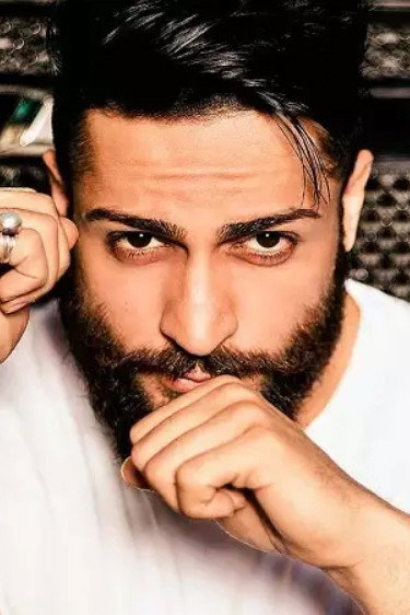 Shaleen Bhanot as Agni in Kulvaddhu