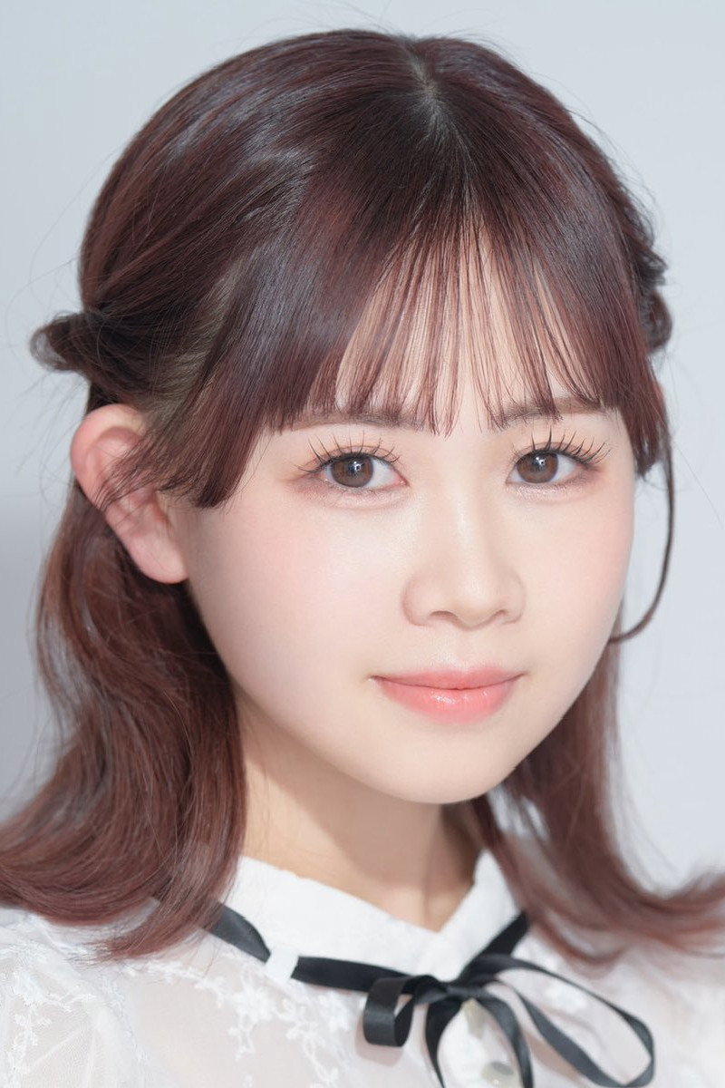 寺澤百花 as Chika Komari (voice) in Makeine: Too Many Losing Heroines!
