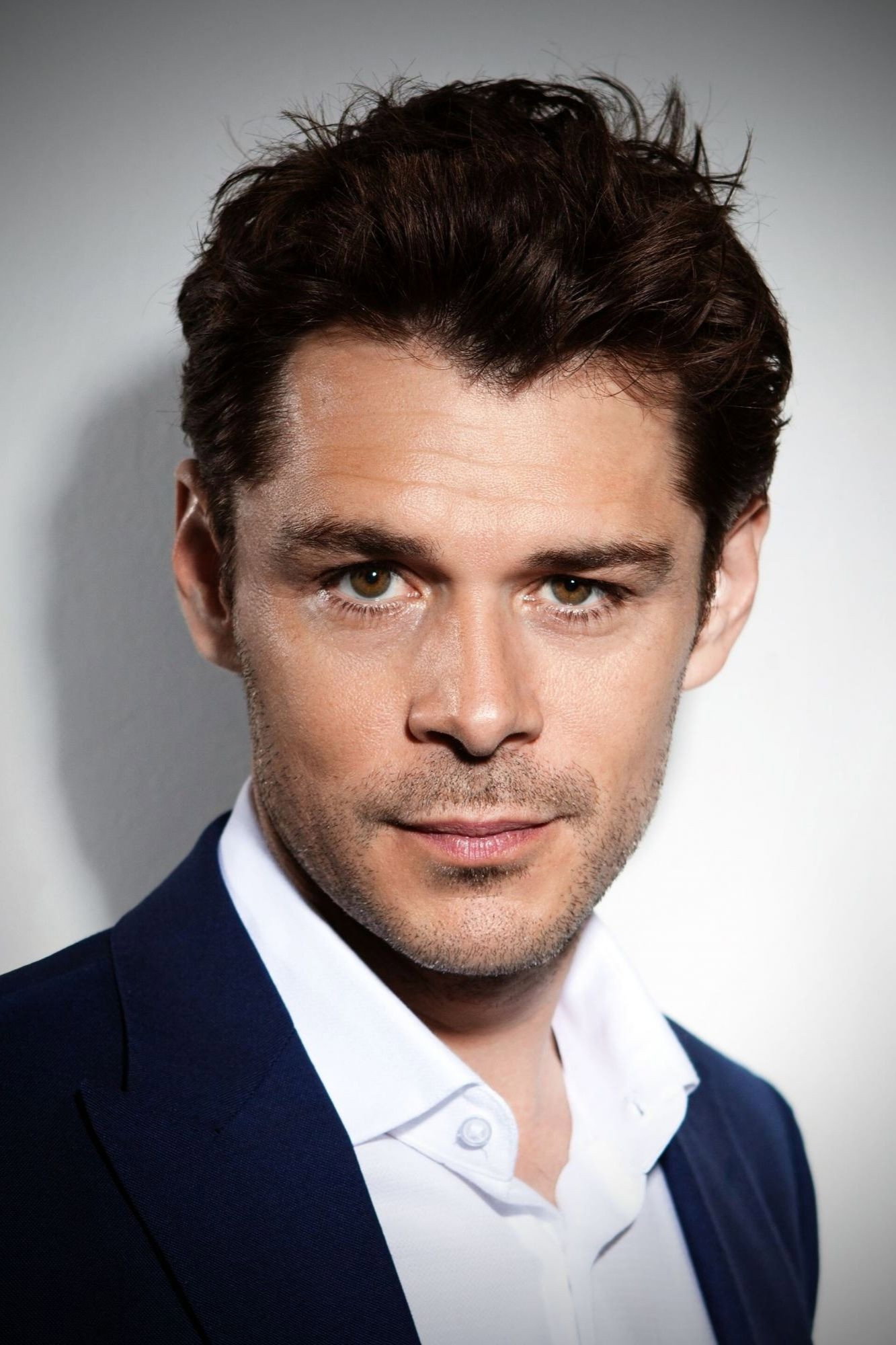 Kenny Doughty as William Forrest in Servants