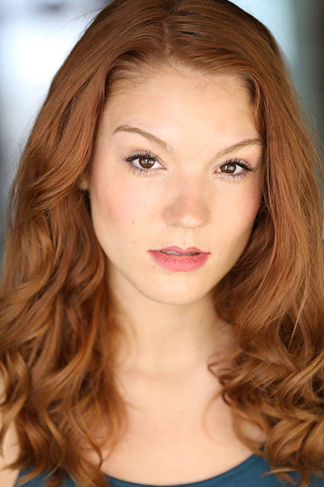 Alexa Marie Anderson as Robin in The Exhibit
