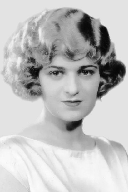 Mary Akin as Bathing Beauty in Picking Peaches