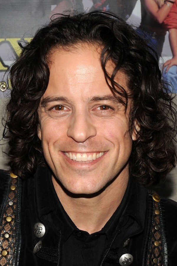 Alexander Polinsky as Harold / Additional Characters (voice) in Kyle + Rosemary