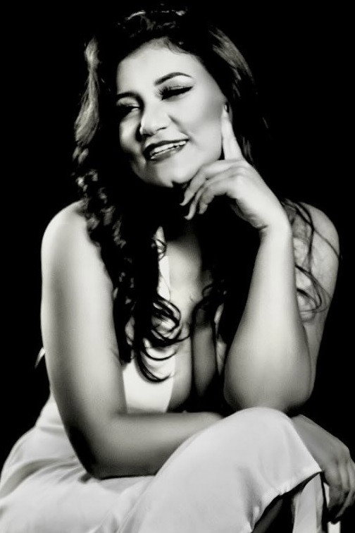 Juliana Lima as Self in Sala de Reboco