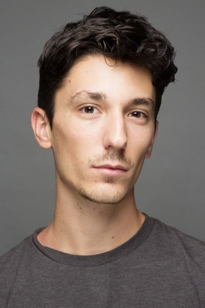 Paul Granier as Le cousin in Off Ice