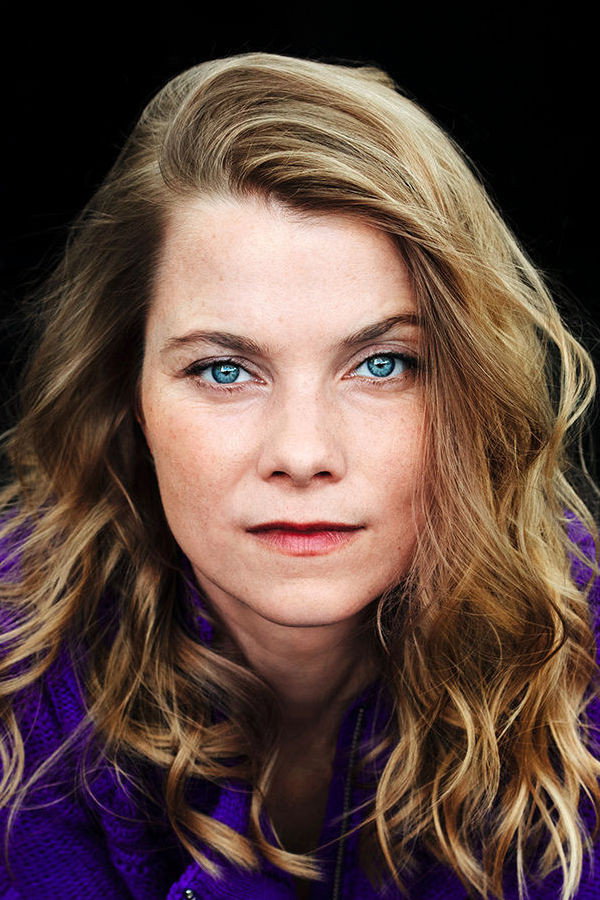 Henrike von Kuick as Sybille in Schwarznull