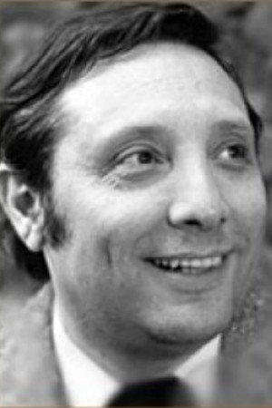 Robert Thomas as Le brigadier de gendarmerie in Un curé de choc