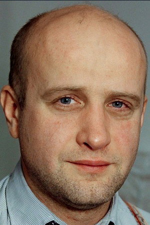 Виталий Коваленко as Tolik in A Trip to the Sun and Back