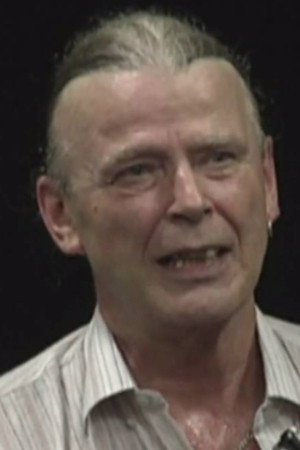 Jan Ferslev as Eik in Itsi Bitsi