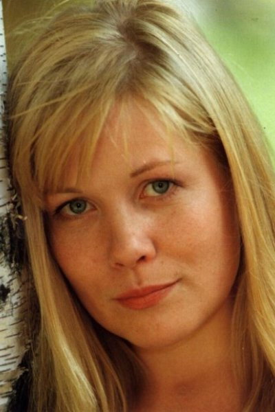 Pirjo Lankinen as Sinikka Lähde in Pieni rakkaustarina