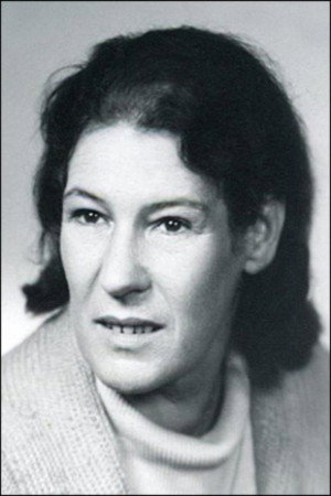 Maria Zbyszewska as Celińska, gospodyni Zofii in W cieniu nienawiści