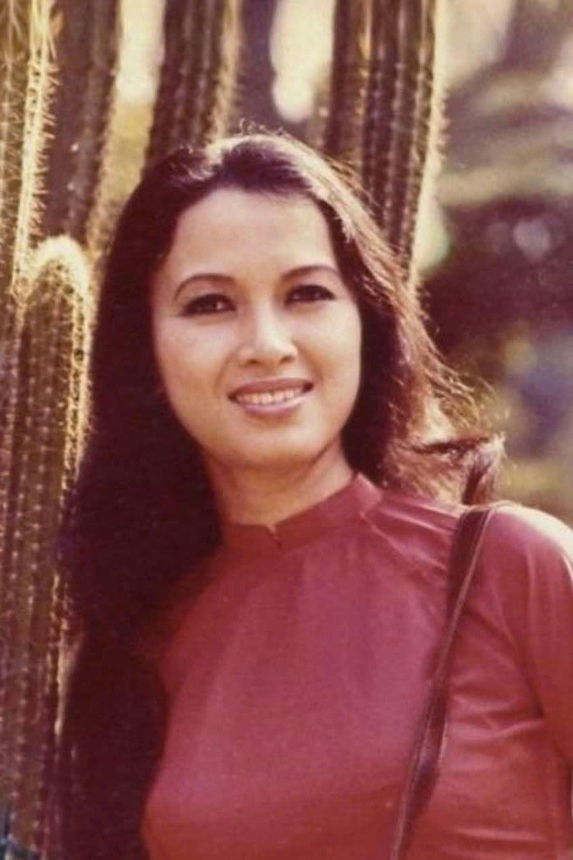 Thùy Liên as Vợ Hai Cũ in Portrait of a Foreman