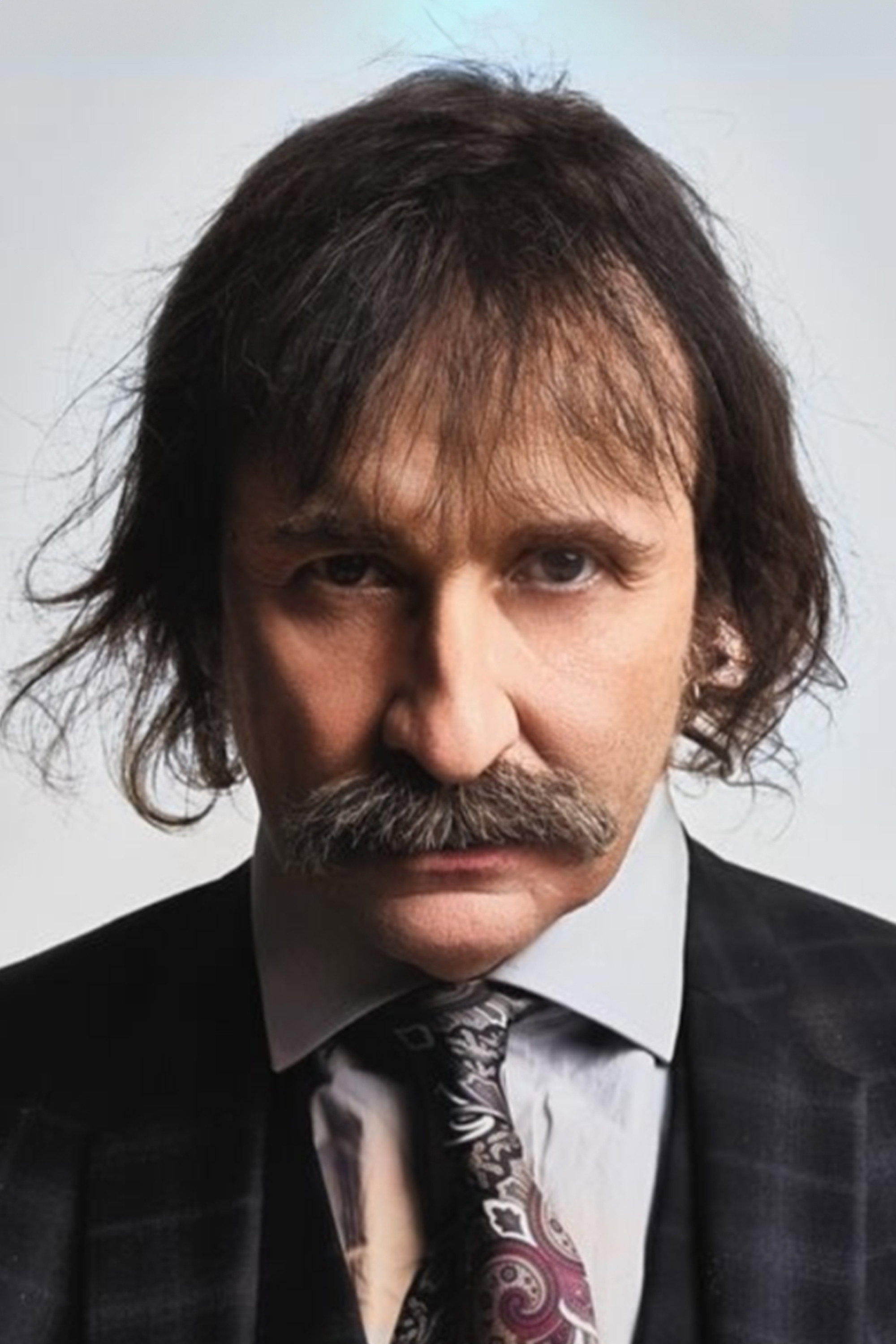 Alexander Hacke as Self (archive footage) in Mona Mur in Conversation