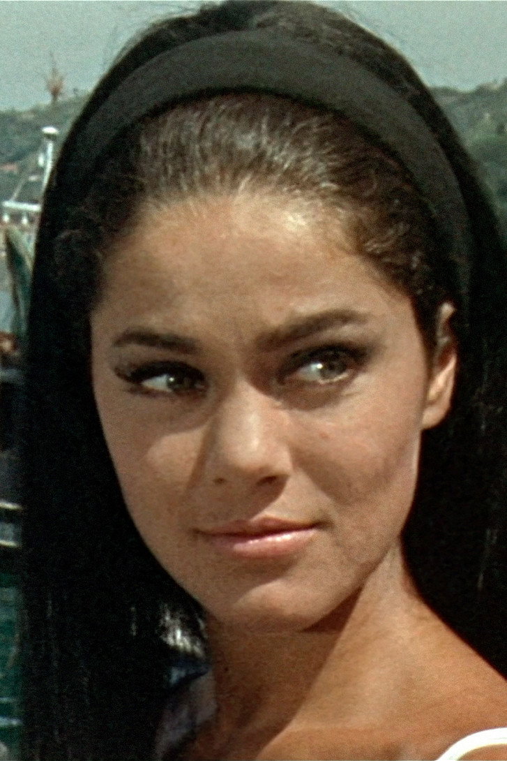 Kitty Swan as Amazon Queen in Tarzan in the Golden Grotto