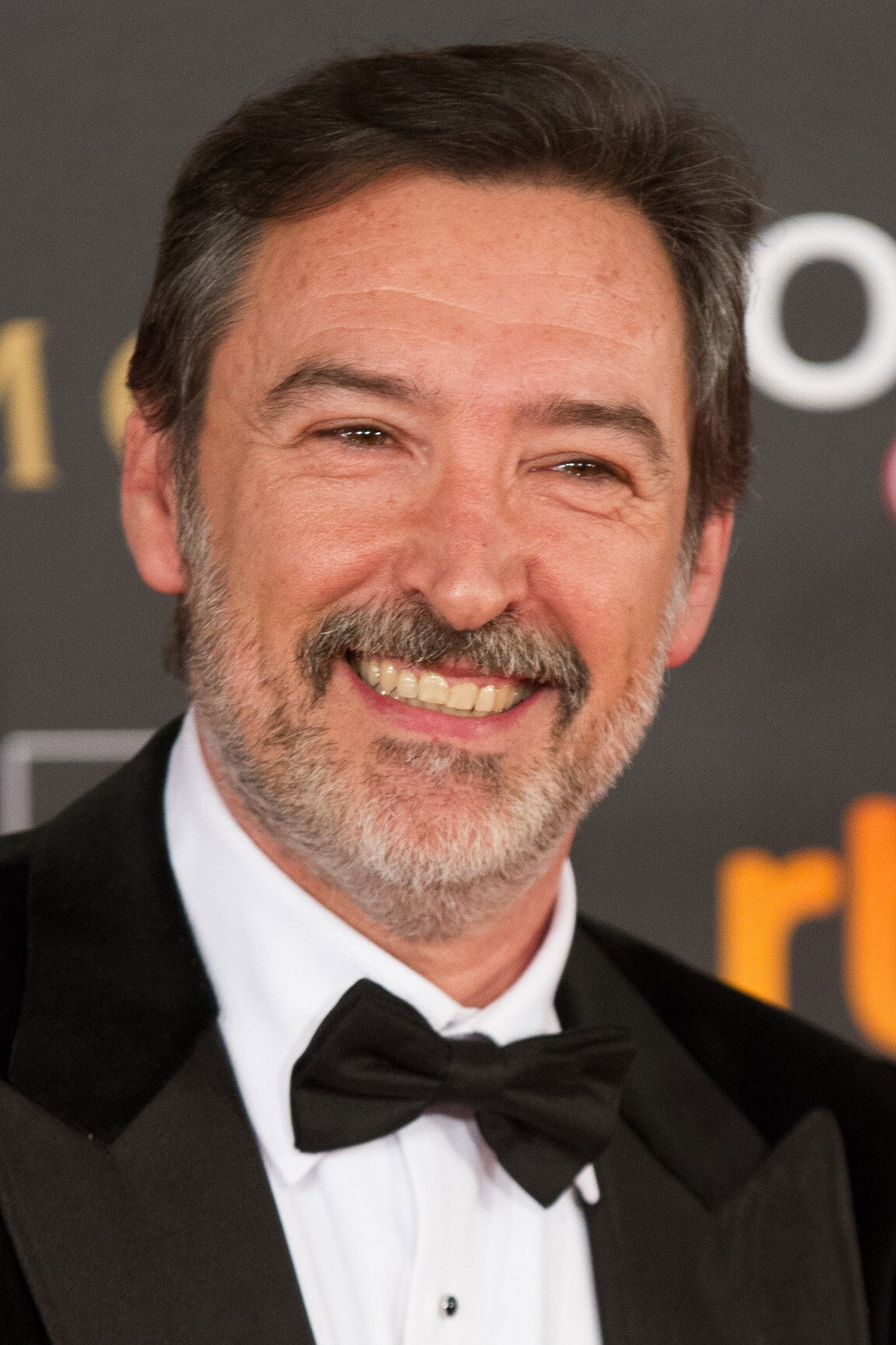 Ginés García Millán as César Lazcano in Who Killed Sara?