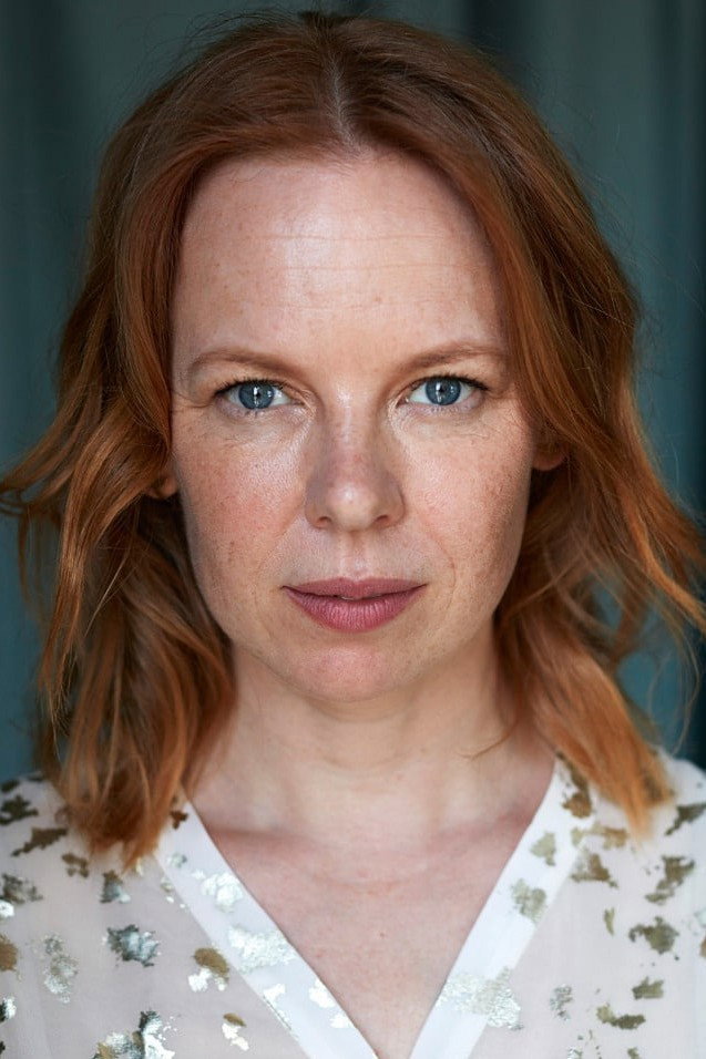 Alma Pöysti as Anna in Therapy