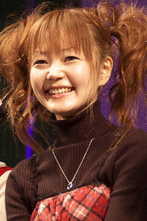 望月久代 as Tarlotte (voice) in Shattered Angels