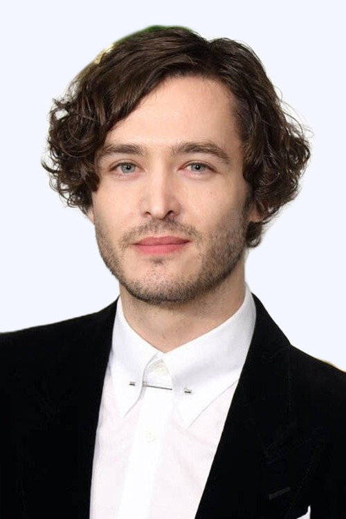 Alexander Vlahos as Malcolm in National Theatre Live: Macbeth