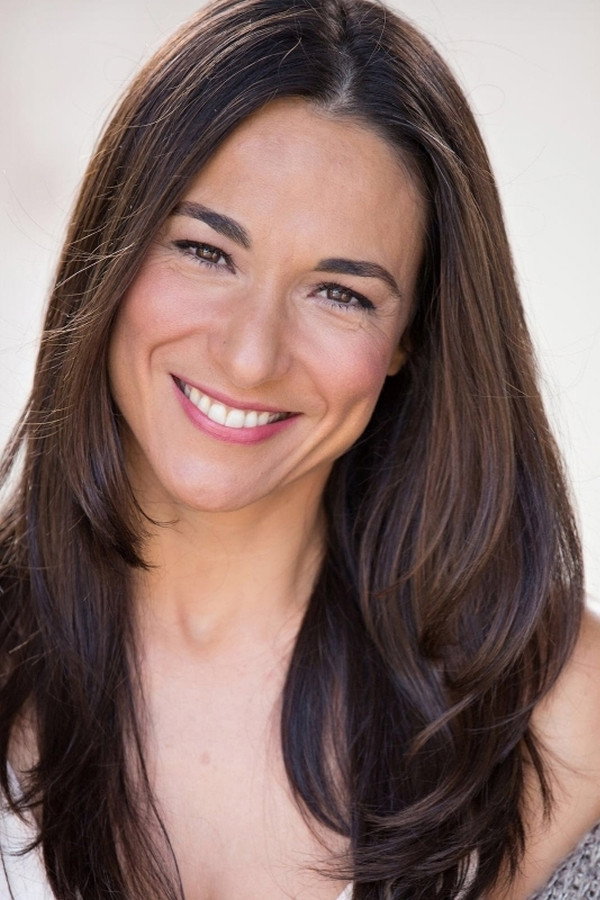Isabel Serrano as Nina in Scandalous Body 2