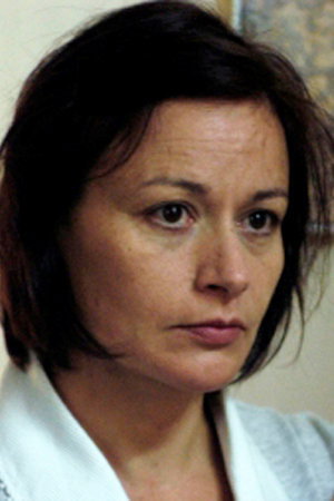 Catherine Vinatier as Aurore in Clement