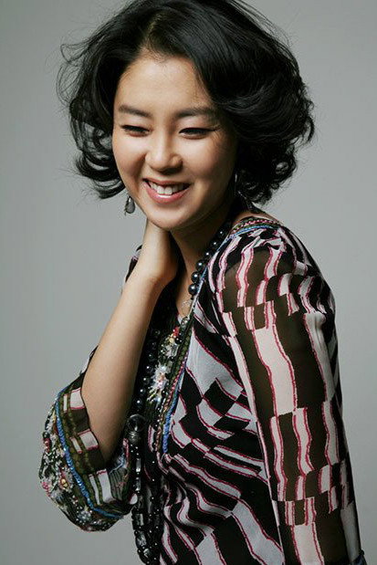 이재은 as Mi-Yeon in Ogu, A Hilarious Mourning