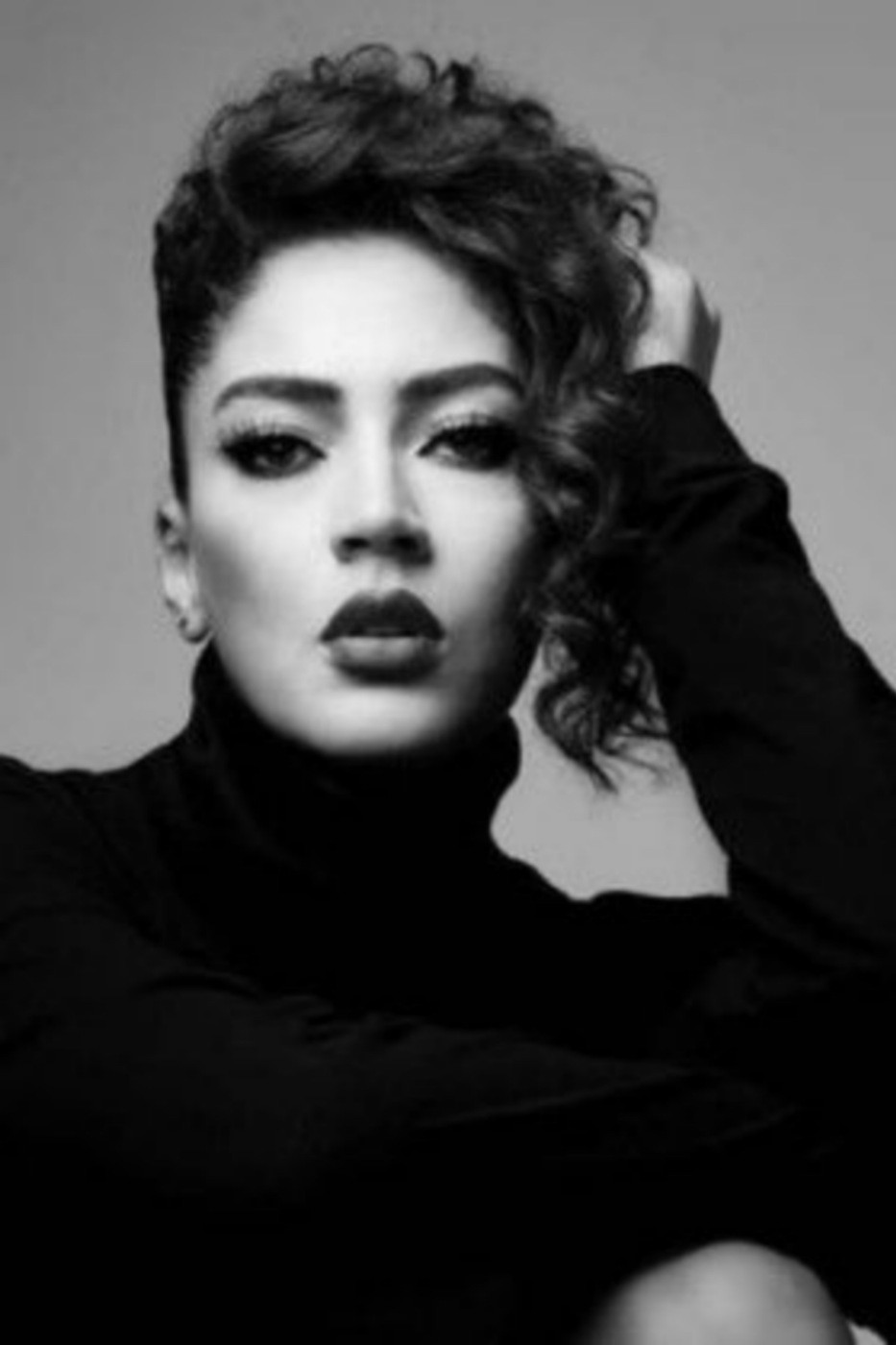 Nada Moussa as لبنى in From Japan to Egypt