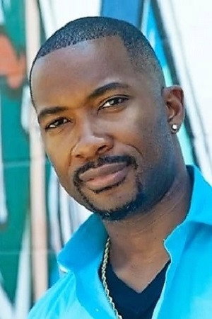 Tee Reel as Mike in Haz