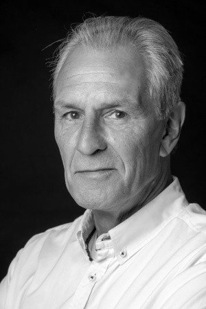 Hans de Munter as Herman Coppens in De Vijfhoek