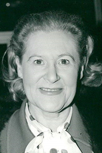 Peggy Thorpe-Bates as Mrs. Cloonan in The Saint and the Brave Goose