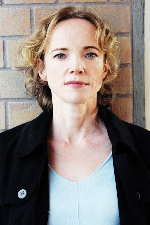 Claudia Geisler-Bading as Friedemanns's Mother in Goodbye Berlin
