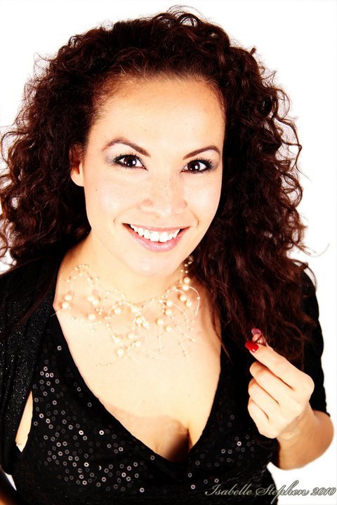 Cheyenne King as Dana Mason in Hate