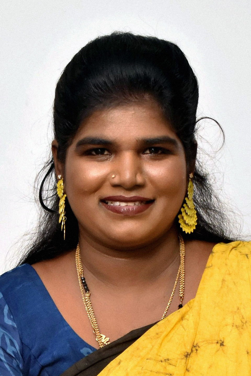 Aranthangi Nisha as Attu Aanandhi in Maari 2