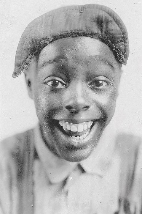 Sunshine Sammy Morrison as Scruno Jackson in Kid Dynamite
