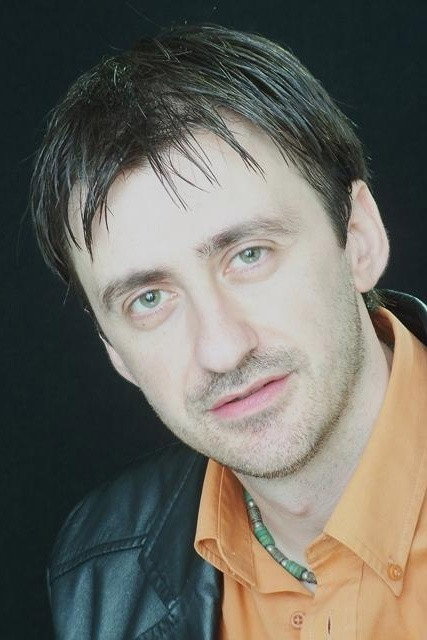 Fabrizio Ripesi as Matteo in Soft Air