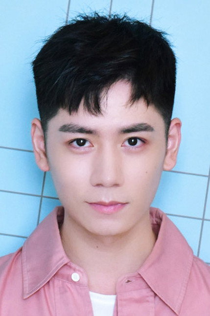 杨霖 as Bai Cha in Love Never Fails