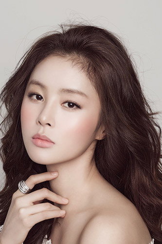 Han Hye-rin as Jung Hye-mi in My Unfortunate Boyfriend